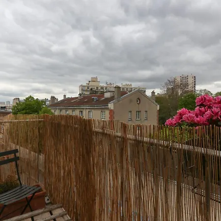 Apartment Bright With Balcony Paris